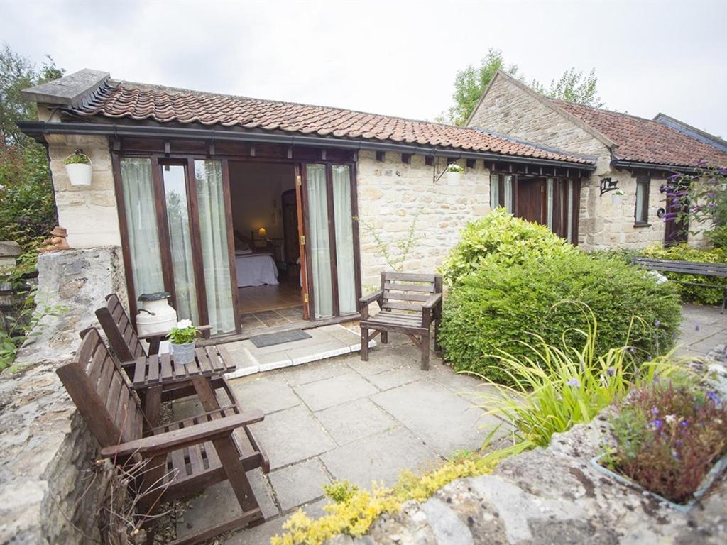 Beeches Farmhouse Country Cottages & Rooms Bradford-On-Avon Екстериор снимка